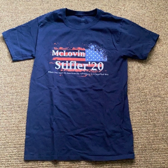 BUNDLE of Graphic Tees - Picture 2 of 14